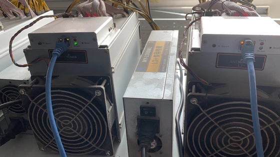사용된 가벼운 동전 광부 942W 비트마인 앤트미네르 L3++ 550M 6.5Kg