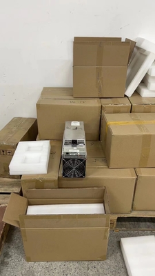 10 유닛 Asic 위하트셰미네르 M32 70번째는 3312W 좋은 안정성을 하시라테